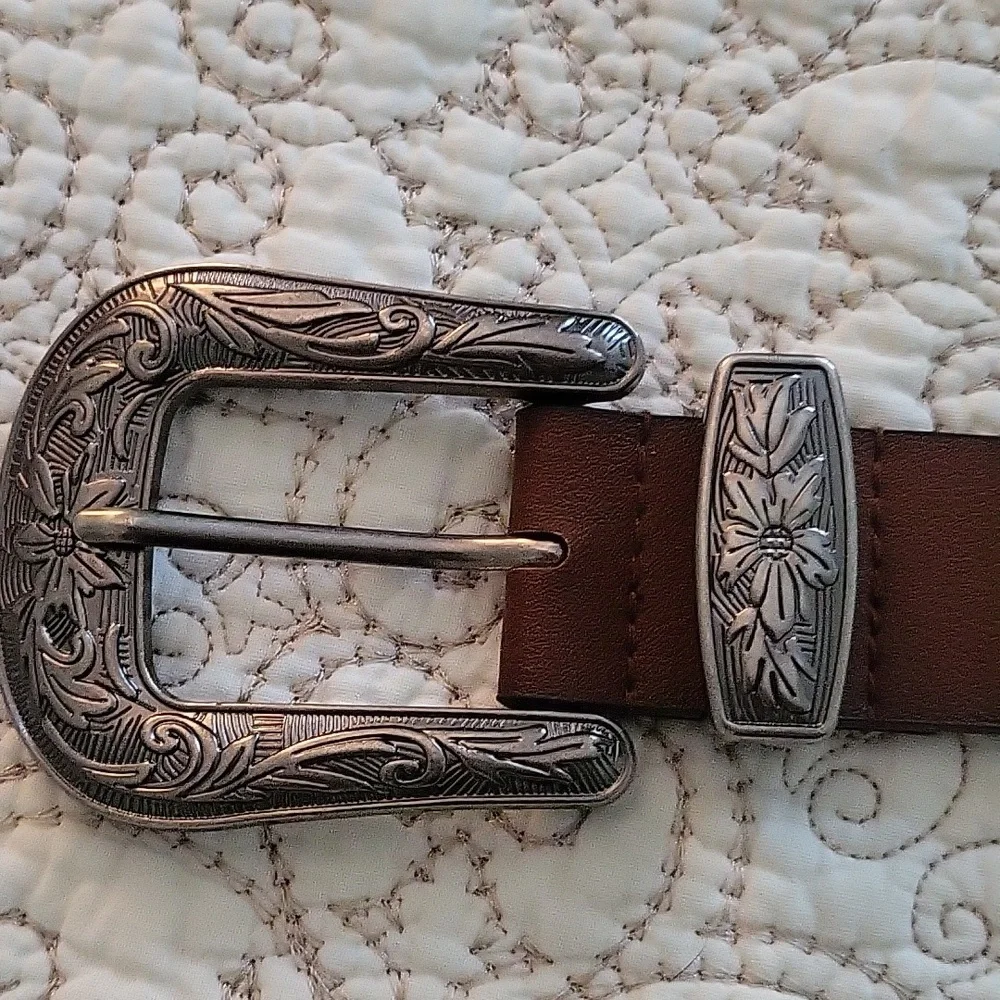 Western Unbranded Leather/Faux?‎ Belt